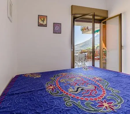 Apartment Casa Vacanze Donna Oxana